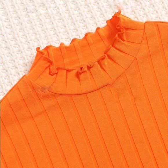 💎 Orange top with flared arms size 2 (XS) - Picture 3 of 4